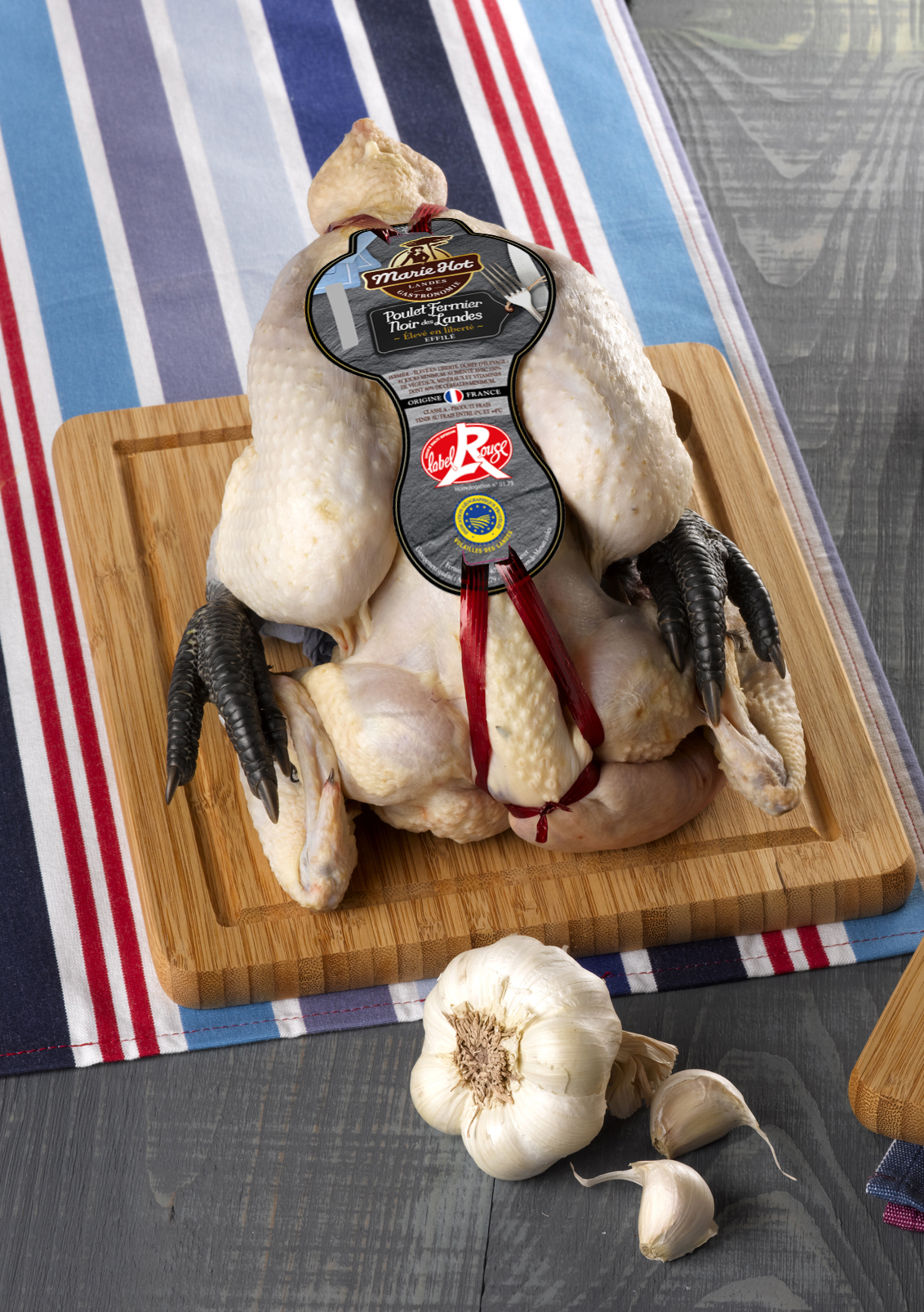POLLO  PATA NEGRA Criado en libertad